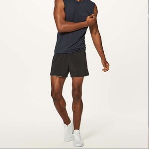 Lululemon - mens surge short 5” - XL grey